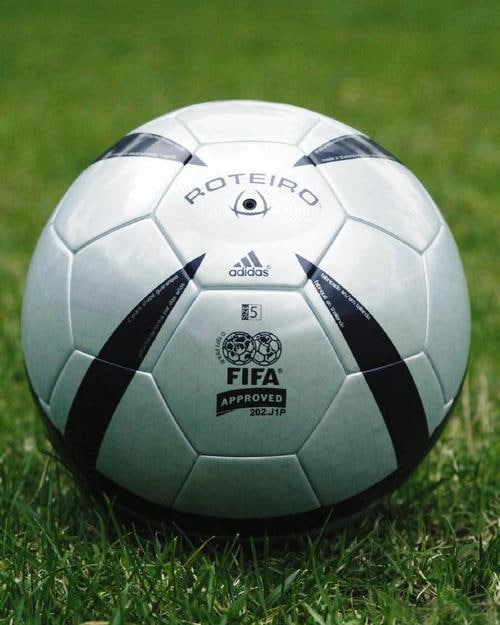 球探足球比分比app界面展示